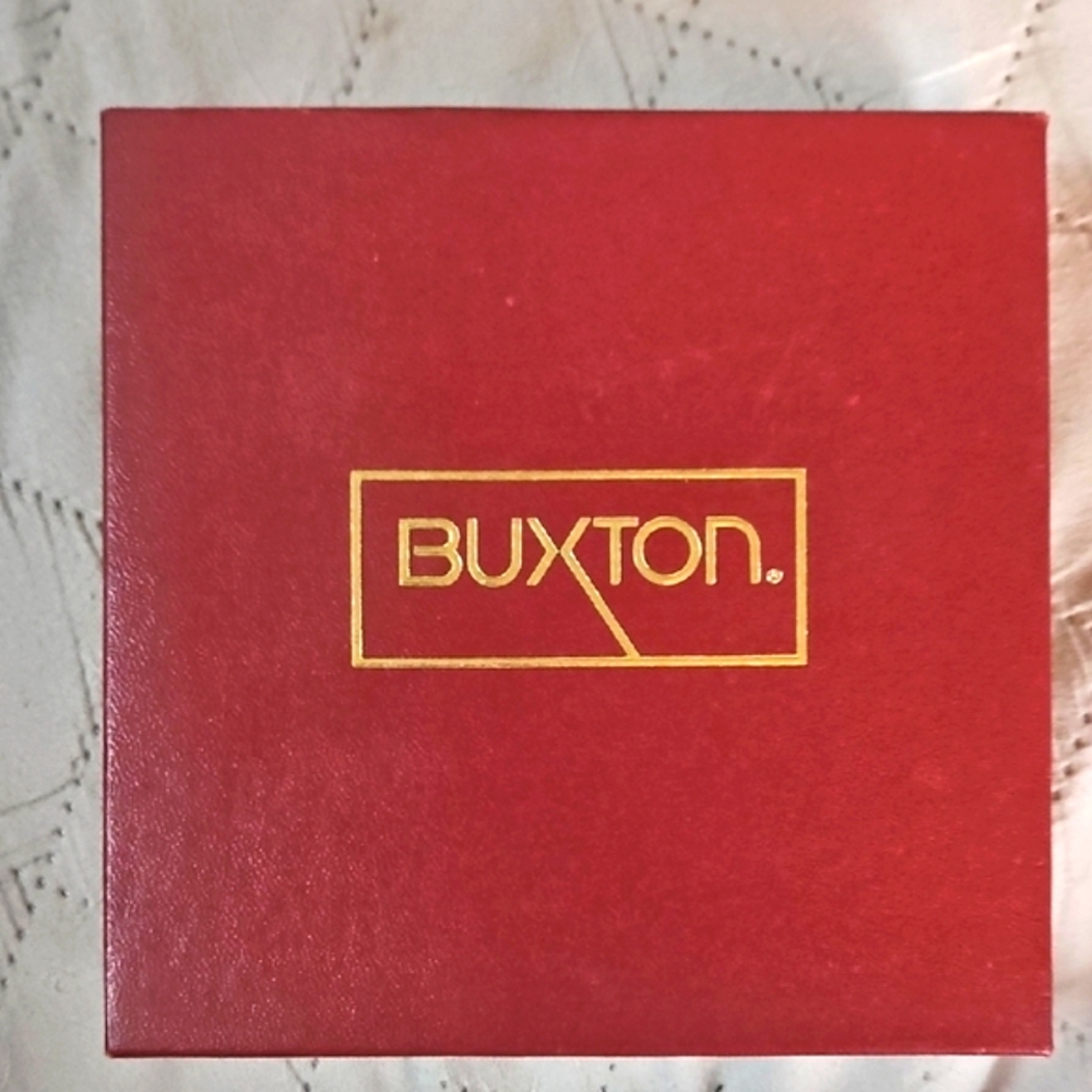 Buxton Gold Key-Tainer with Key Rings - Picture 6 of 6